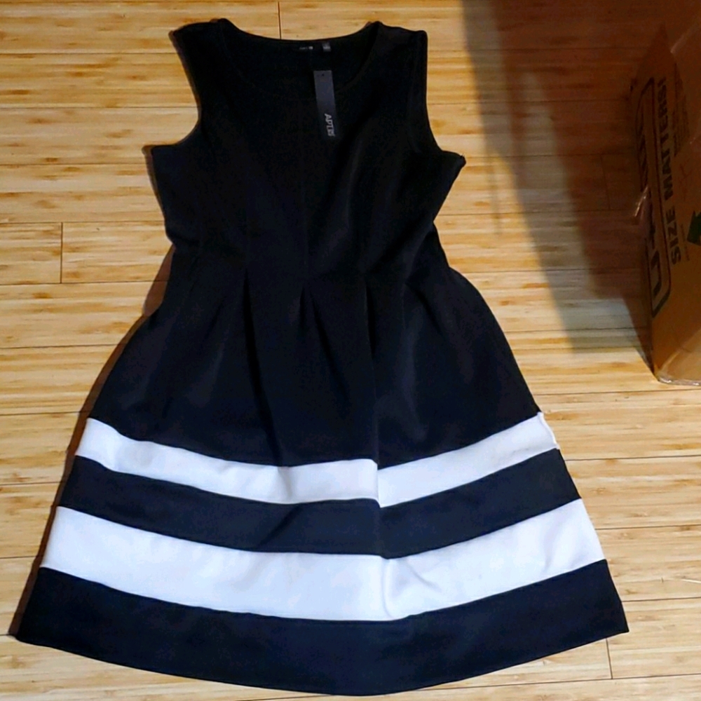 APT 9 size XL Skirt